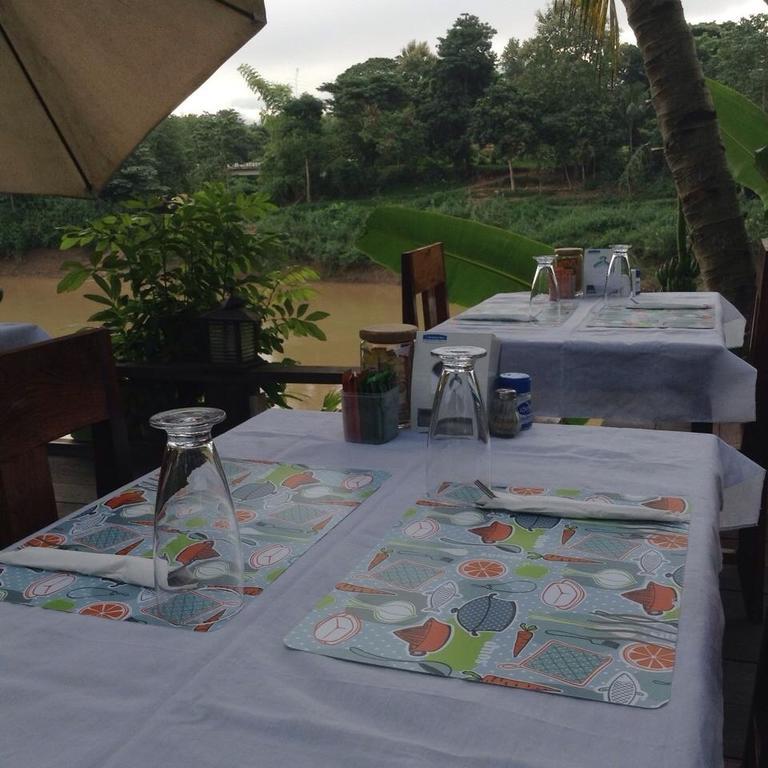 Riverside Guesthouse Luang Prabang Extérieur photo